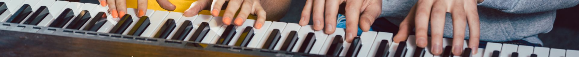 SPARTITI PIANOFORTE A 4 MANI SPARTITI PIANOFORTE A 4 MANI