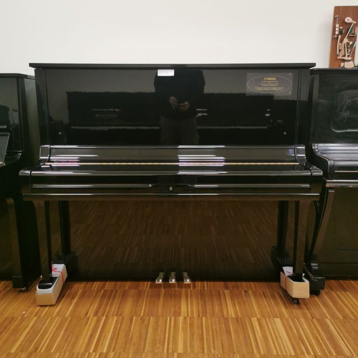 PIANOFORTE YAMAHA U3A RICONDIZIONATO CERTIFICATO NERO LUCIDO 3755959 main product photo