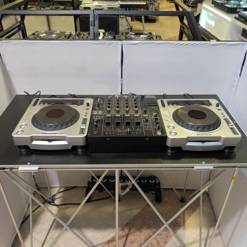CONSOLLE DJ 2 LETTORI PIONEER CDJ800+MIXER PIONEER DJM800 USATI